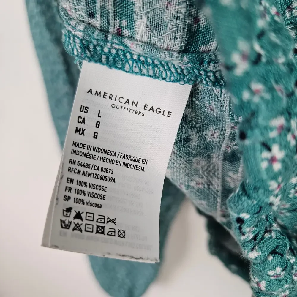 American Eagle Outfitters key features